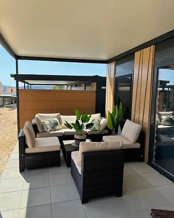 مكان تخييم Lucky 13 *